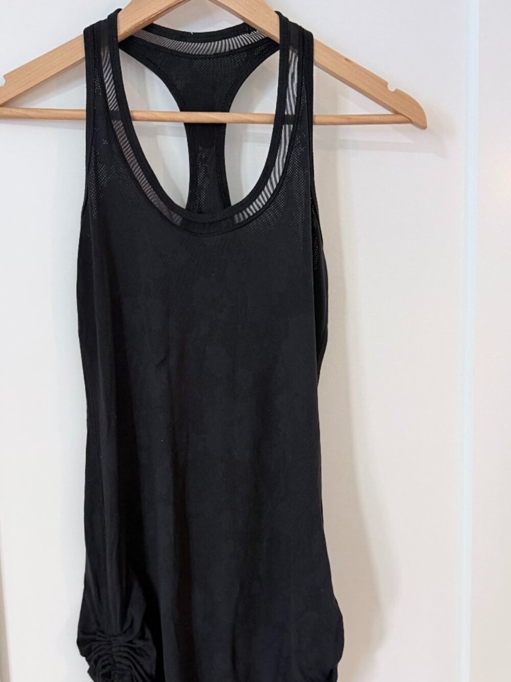 Lululemon Black Ruched Racerback Tank Top Floral Mesh Women's Size 6